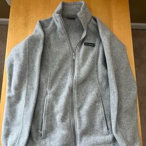 Columbia Women’s Gray Fleece Jacket